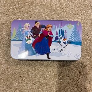 Frozen Themed Tin Box. Pencil case. School. Toys or markers case. EUC